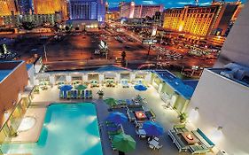 Ultimate Las Vegas Getaway One Bedroom Suite With Balcony, Kitchen, Gym, Pool & Free Parking